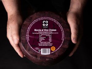 Murcia al vino cheese