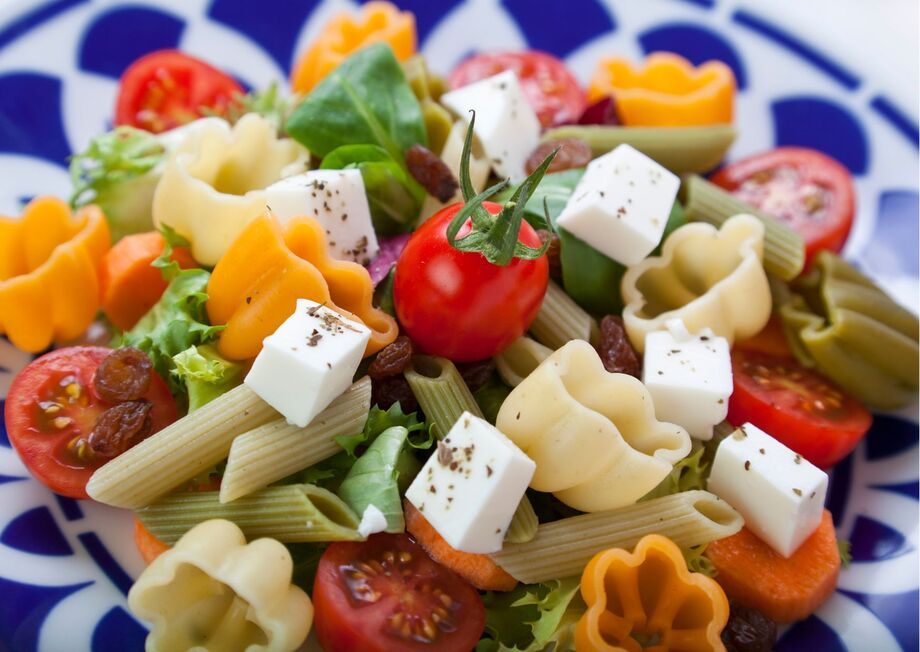 The macaroni salad is delicious and perfect to take to the beach, on a picnic or to work.