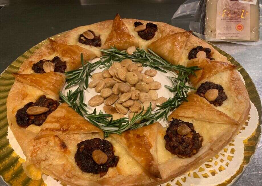 Join us on a culinary journey with a unique puff pastry crown recipe.