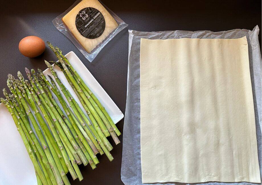 Idiazabal Asparagus Pastry Twists blend in-season asparagus, cheese, and puff pastry.