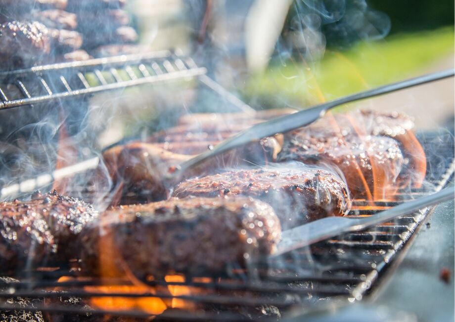 A good hamburger is a must at any barbecue.