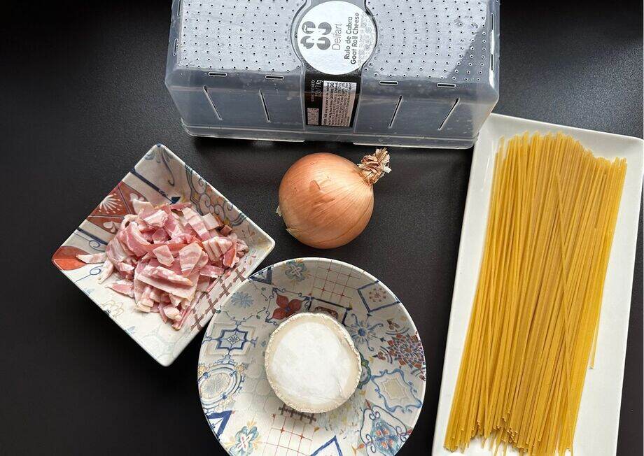Very basic ingredients for this delicious goat cheese pasta recipe.