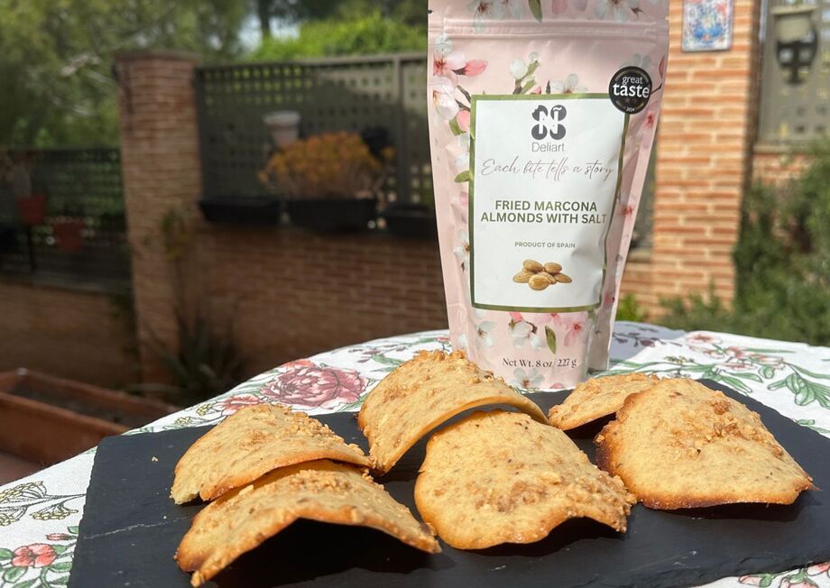 Tejas de Almendra – elegance in every bite.