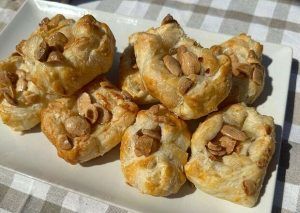 puff pastry cheese bites