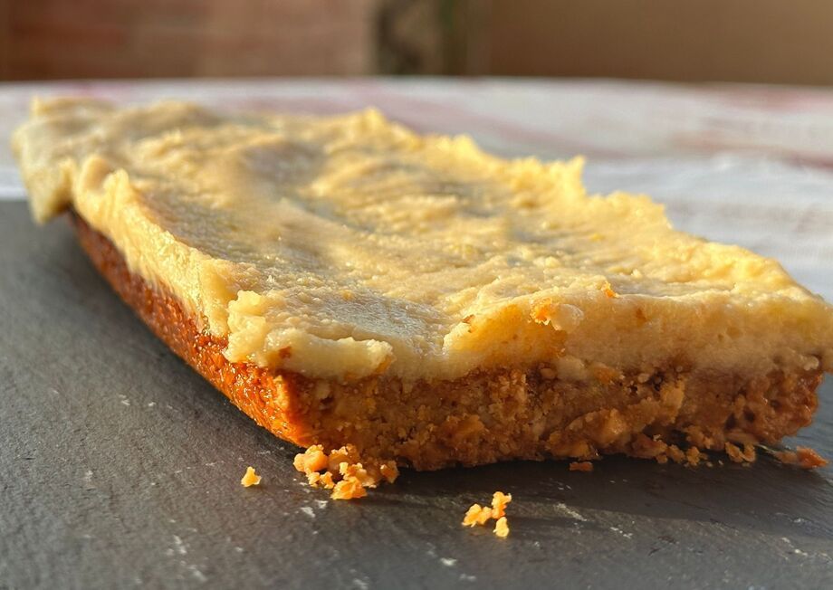 Crunchy almond crust, dreamy lemon top.