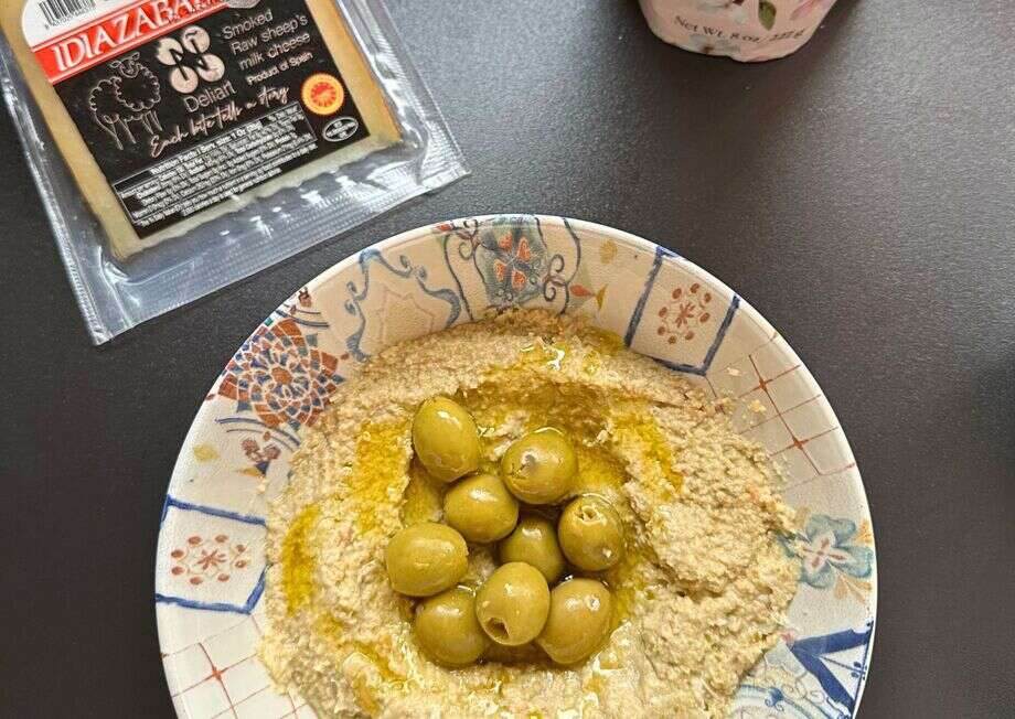 It is perfect for toast, dips, or cheese boards.