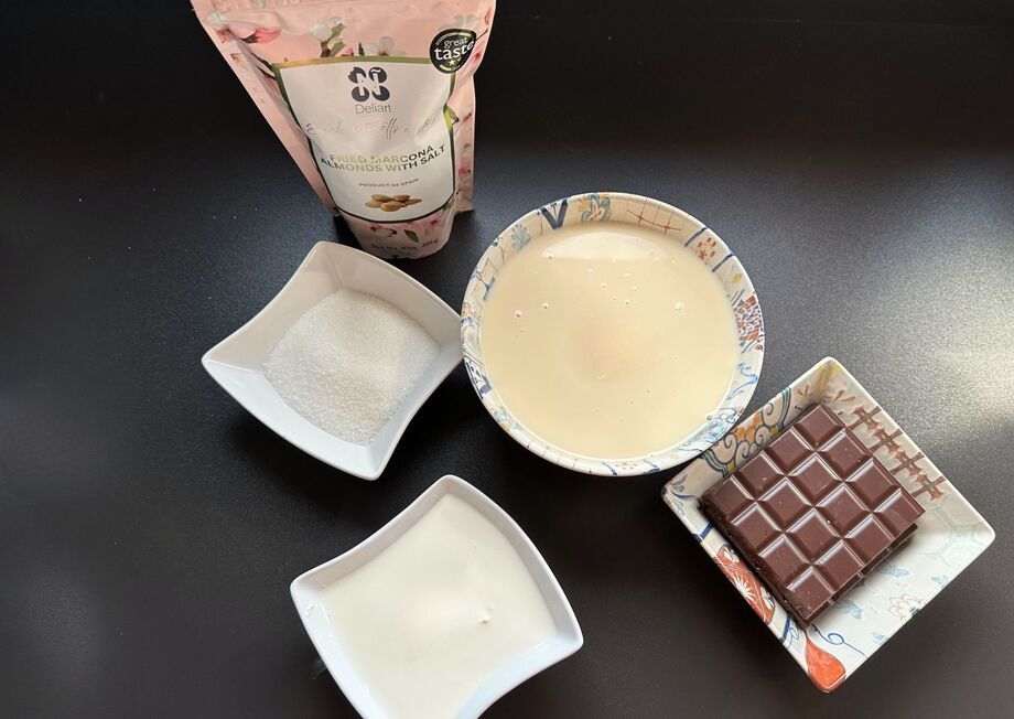 Very simple ingredients, with a touch of Deliart Marcona almonds