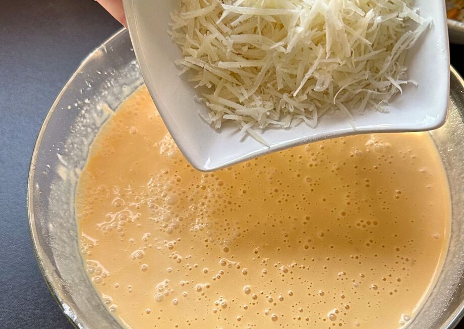 The smoky Idiazabal cheese makes it uniquely irresistible.