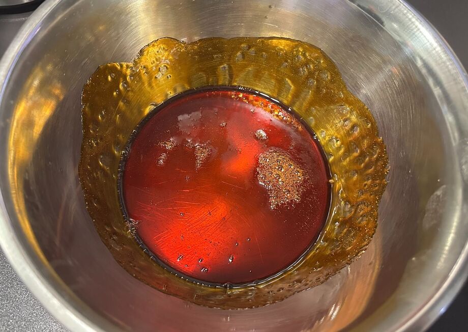 Be careful not to burn yourself with the caramel.